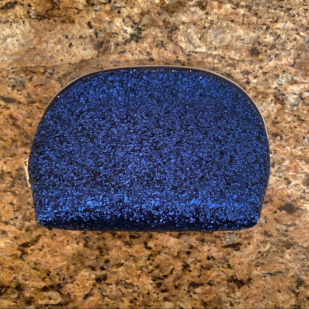 NWOT Estée Lauder Blue Makeup Bag